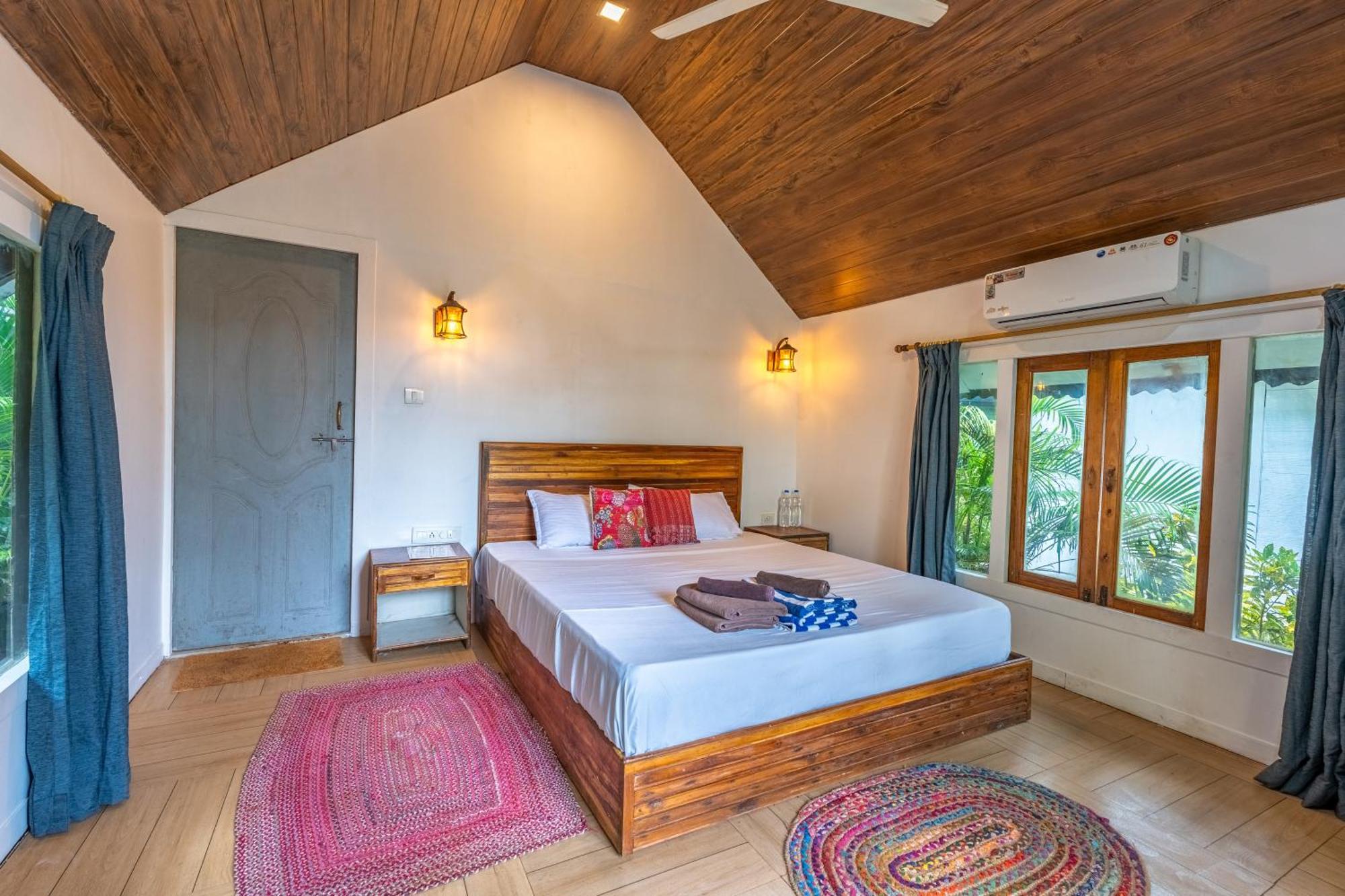 Hotel Simrose Agonda Esterno foto