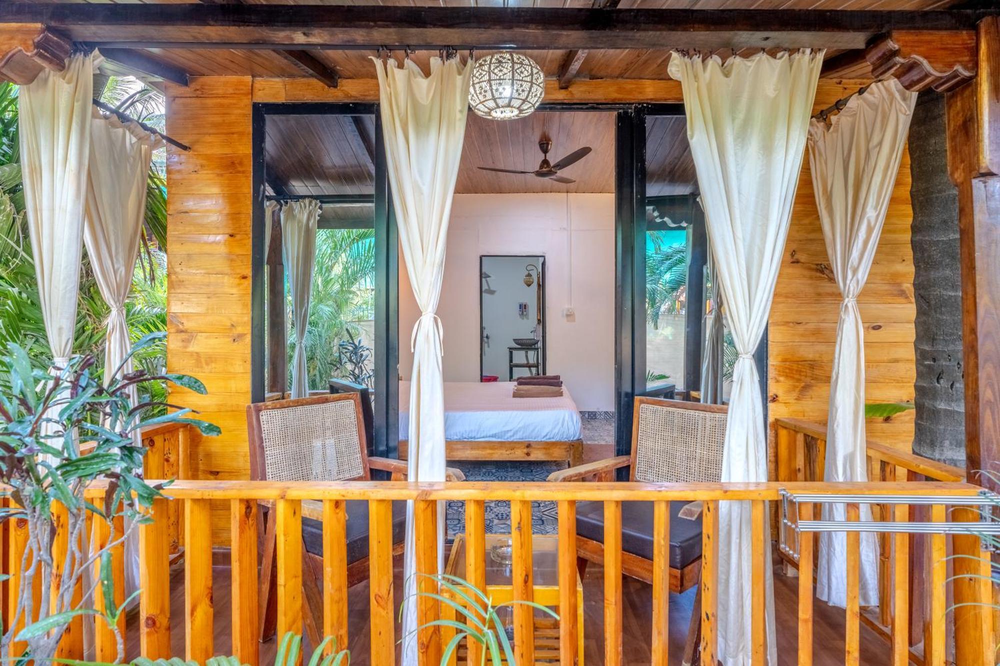Hotel Simrose Agonda Esterno foto