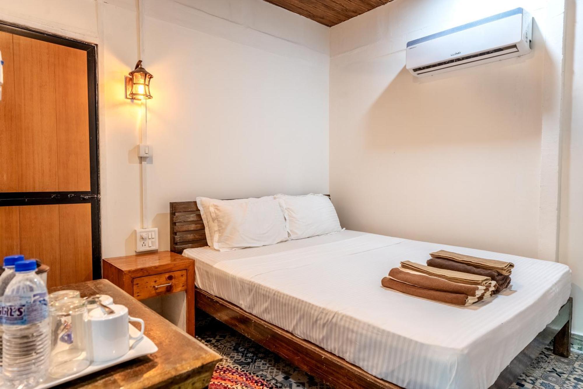 Hotel Simrose Agonda Esterno foto