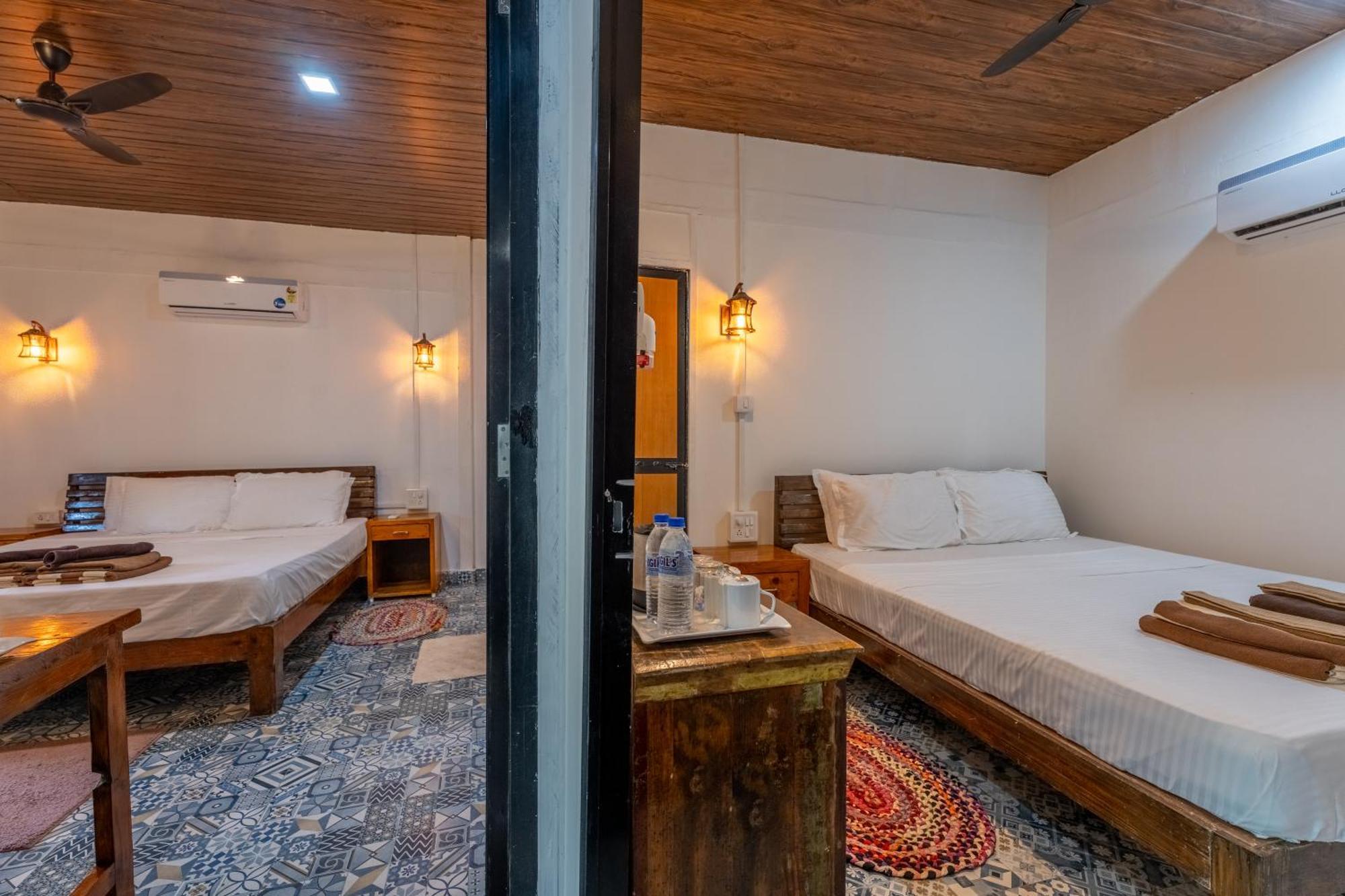 Hotel Simrose Agonda Esterno foto